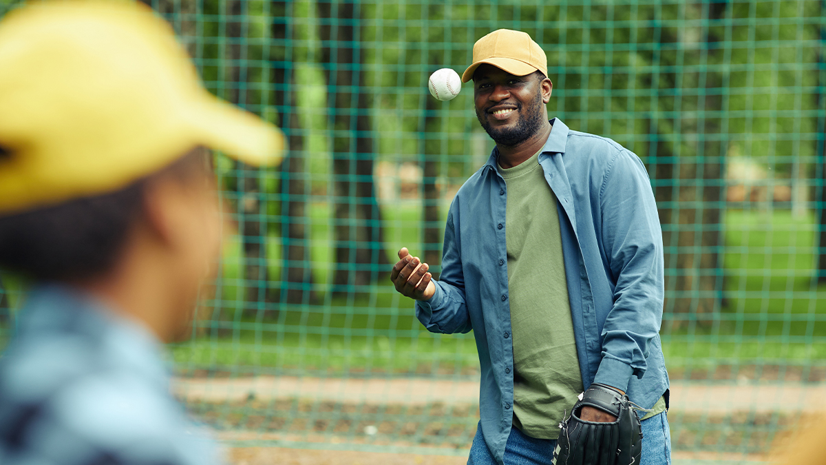 sport_0003_father-and-child-playing-catch-on-field-2026-01-08-22-13-27-utc